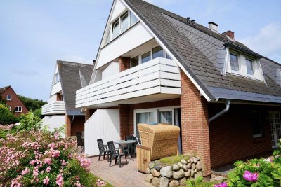 Doppelhaushälfte mit zwei Wohnungen in zentraler Lage von Westerland