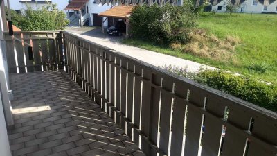 Ansprechende 3-Zimmer-Wohnung mit Balkon und EBK in Landshut (Kreis)