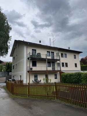 Brück Immobilien - Sonnige 3 Zi.-Eigentumswohnung mit West-Balkon