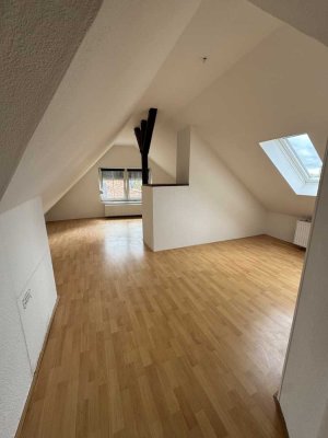 Moderne, helle 2-Zimmer Whg. Loft, DG. in Döhren