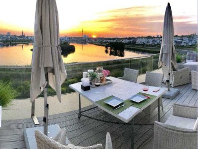 Phönixsee, erste Seereihe: 3-Zimmer-Penthouse mit Süd-West-Balkon