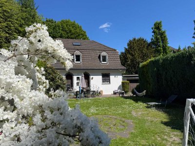 Seltene Gelegenheit nahe Stadtgarten – Freistehendes Einfamilienhaus mit großem Garten in Toplage