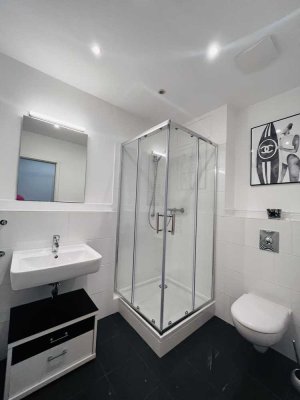 Neues, helles und vollmöbeliertes Terasse Apartment in Baden-Baden, Parking inklusive