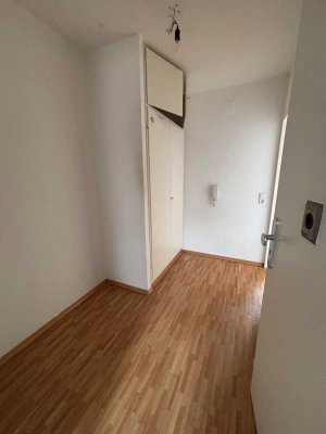 Sofort bezugsfrei - 1-Zimmerwohnung in der Mainzer Neustadt!