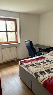 Schöne 1,5-Zimmer-Wohnung mit Balkon in Neumarkt-Sankt Veit