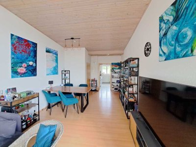 Attraktive 3-Zimmer-DG-Wohnung in Ulm (Eselsbergsteige) - mit Garage