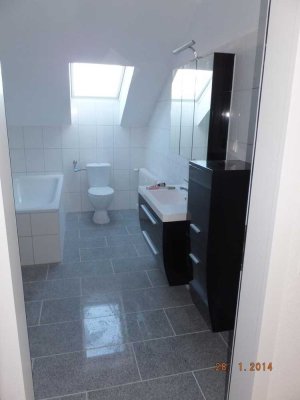 Sehr schöne 2,5 Zimmerwohnung für Junggebliebene