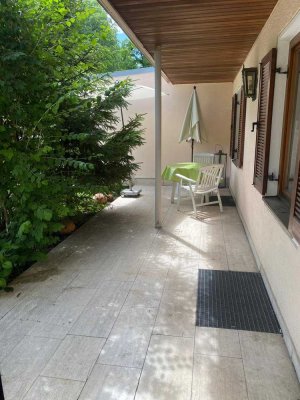 2,5-Zimmer-Erdgeschoss-Gartenwohnung mit EBK in Dachau