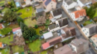 Für die junge Familie mit Ausbaureserven auf sehr schönem Grundstück