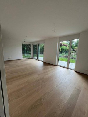 2353 Guntramsdorf, raus in den Eigengarten!!!