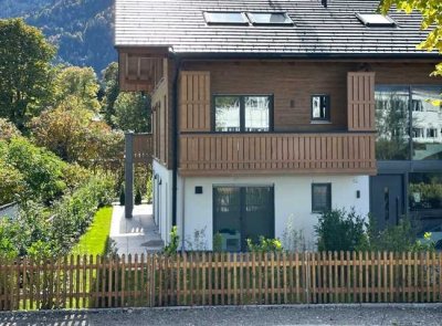 Exklusive Wohnung mit Garten und Panoramablick - provisionsfrei