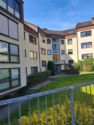 Wir haben Ihr Zuhause! Schöne, ruhige 4 Zimmer EG Wohnung, nah zum Klinikum !