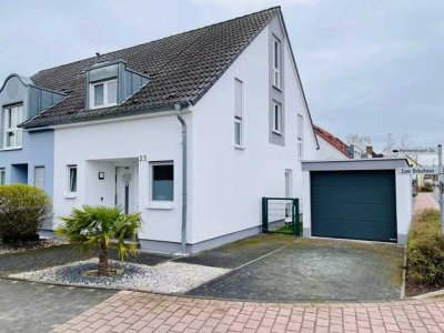 Reihenendhaus in Langenfeld (Rheinland) direkt am See