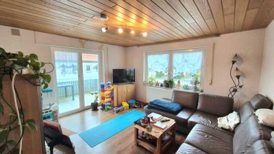 Renoviertes 2-Familienhaus mit großem Grundstück - neue Heizung mit Solar - ruhige Lage