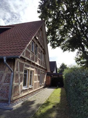Einfamilienhaus mit Charme – modernes Elling-Fachwerkhaus in Fliegenberg