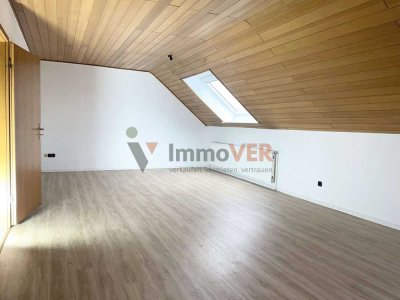 3-Zimmer Dachgeschosswohnung mit Gartenanteil in Verden-Walle