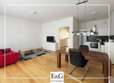 - Exklusives City-Wohnen - Helle 2-Zimmer-Wohnung mit neuer Einbauküche