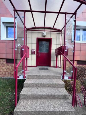 Helle 4-Zimmer Wohnung in Berlin-Neu-Hohenschönhausen
