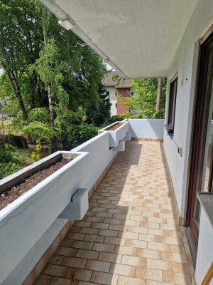 Schöne 3-Zimmer-Wohnung mit 2 Balkone in Zirndorf-Weiherhof