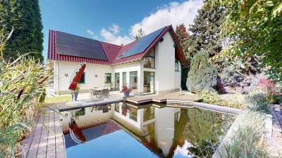 Bestensee: modernes freistehendes Architektenhaus mit Kamin, Sauna und Photovoltaik