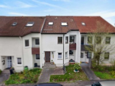 Kapitalanleger aufgepasst: Reihenmittelhaus mit 3 Wohneinheiten