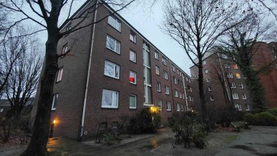 Gepflegte 3-Zimmer-Wohnung mit Balkon, Kellerraum und Garage in Kaltenkirchen
