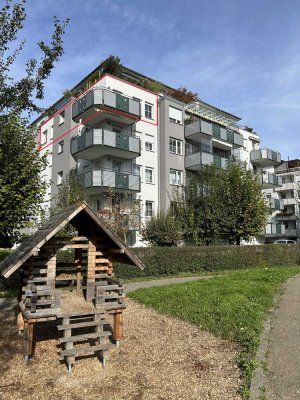 Top Aussicht! 3,5-Zimmer-Wohnung mit 270°-Panoramablick, Lift & eigenem Stellplatz – Provisionsfrei