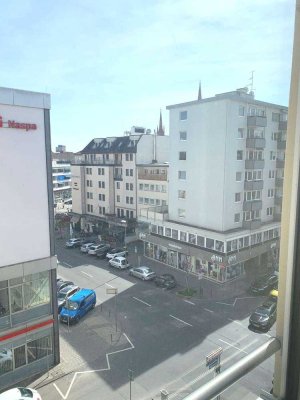 NEU *Paul & Partner* STÄDTISCHER GEHT´S NICHT! LEBEN SIE MITTEN IN WIESBADEN!
