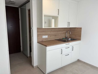 Komplett saniertes, sonniges Apartment in zentraler Lage