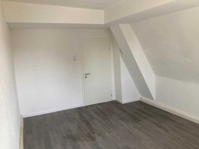 3,5 Zimmer Wohnung 74 Qm NEU Renoviert in Augsburg Innenstadt Wertachstrasse