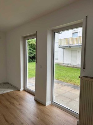 Renovierte 2-Zi-Wohnung mit Sonnenterrasse und Tiefgarage in ruhiger Lage
