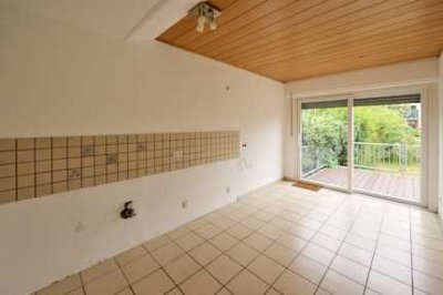 2 1/2 Zimmer Wohnung mit Garten + Garage in Innenstadtnähe