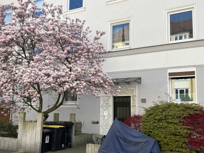 2 ½ -Zimmer Wohnung Nähe Stephansplatz, Hannover-Südstadt mit eig. Garten, EBK, etc.