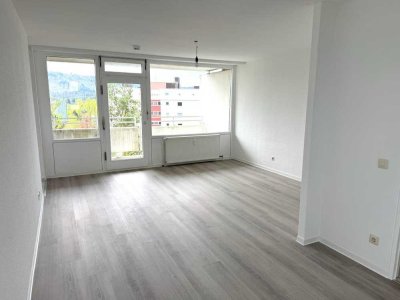 * Schön RENOVIERT * Ideal für 1-3 Personen * Balkon u. Bad mit Fenster * BETZENBERG