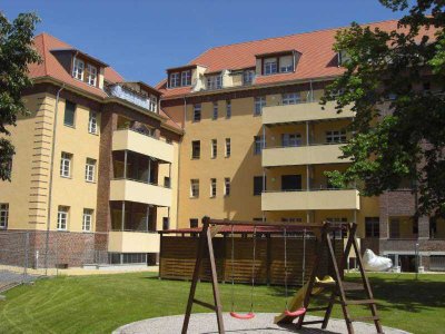 ***HELLE 2-RWG im 1. OG mit TAGESLICHTBAD und BALKON in ruhiger Lage! ***WE 11***