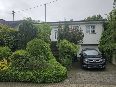 Metternich: Wohnen auf einer Ebene- mit Garten und Garage