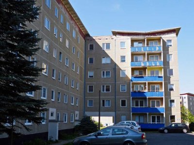 Großzügige 2-Raum-Wohnung mit Balkon