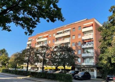 Modernisierte 1,5-Zimmer-Wohnung mit Balkon und Einbauküche in Henstedt-Ulzburg/Rhen