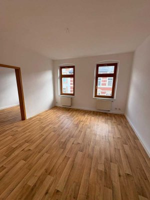 Gemütliche 2 - Zimmer Wohnung zu vermieten / Renoviert !
