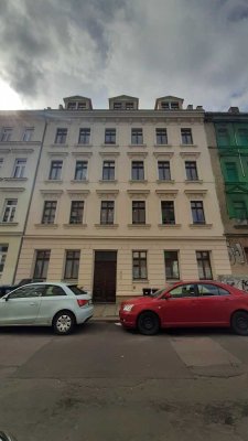 Gepflegte Maisonette-Wohnung mit zwei Zimmern und Balkon in Leipzig