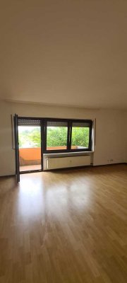 Ruhige Lage 3-Zimmer-Wohnung mit Einbauküche in ROCKENHAUSEN