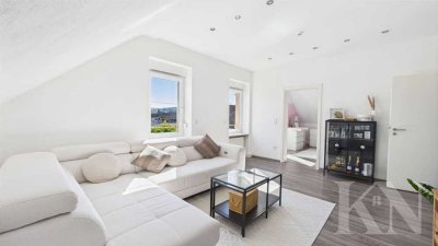 Einziehen & wohlfühlen: Sanierte 4-Zimmer-Dachgeschosswohnung in Brebach