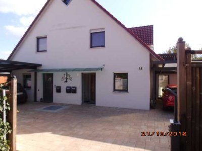 Einlieger Wg,  Neuwertig 126m².+50m²Nfl., Garten, ländlich gelegen.