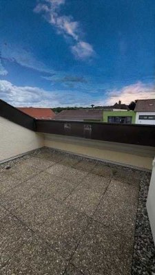 Gemütliche 1,5 Zimmer Wohnung mit Dachterasse