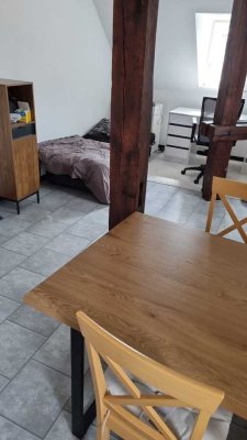 Charmantes 1-Zimmer Dachgeschoss-Apartment in Ravensburg