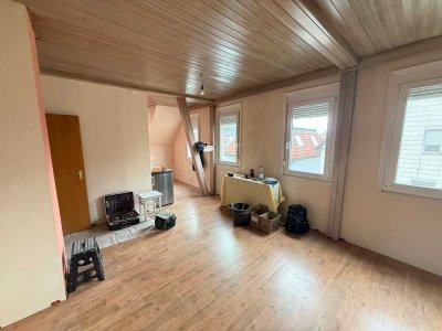 ~ ERSTBEZUG N. SANIERUNG: Sehr schöne, tolle 2-Zi.-Wohnung * neue EBK * zentral in S-Wangen ~