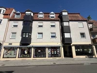 ++ Großzügige und helle 4 ZKBBalkon Wohnung im 2.OG in LD-Zentrum ! ++