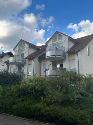 Freundliche 3-Zimmer-Wohnung mit Balkon und EBK in Freudenstadt-Dietersweiler