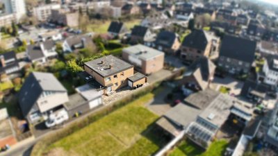 Mehrgenerationenwohnen in beliebter Wohnlage von Kaarst - Viel Potenzial zur eigenen Gestaltung!