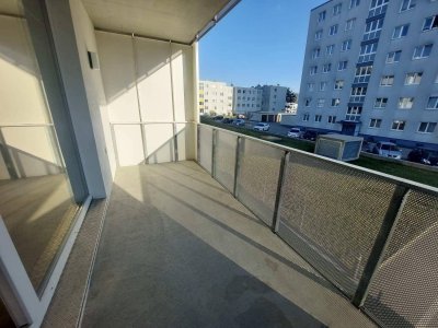 Schöne Loggiawohnung mit 3 Zimmern- in ruhiger Seitengasse nächst Josefstraße